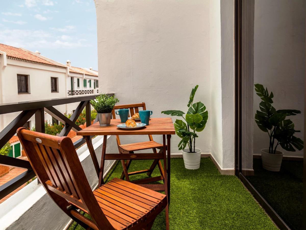 Blue Waters Apartment With Heated Pool Costa Del Silencio Exterior photo